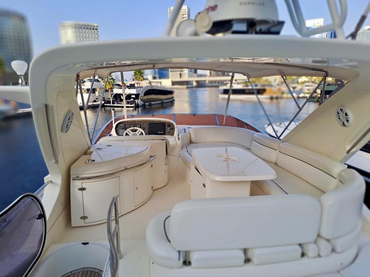 https://arconyachts.ams3.digitaloceanspaces.com/112325/conversions/large_4444311-optimize.jpg