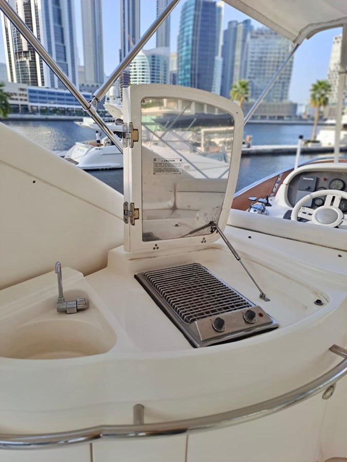 https://arconyachts.ams3.digitaloceanspaces.com/112331/conversions/large_4444313-optimize.jpg