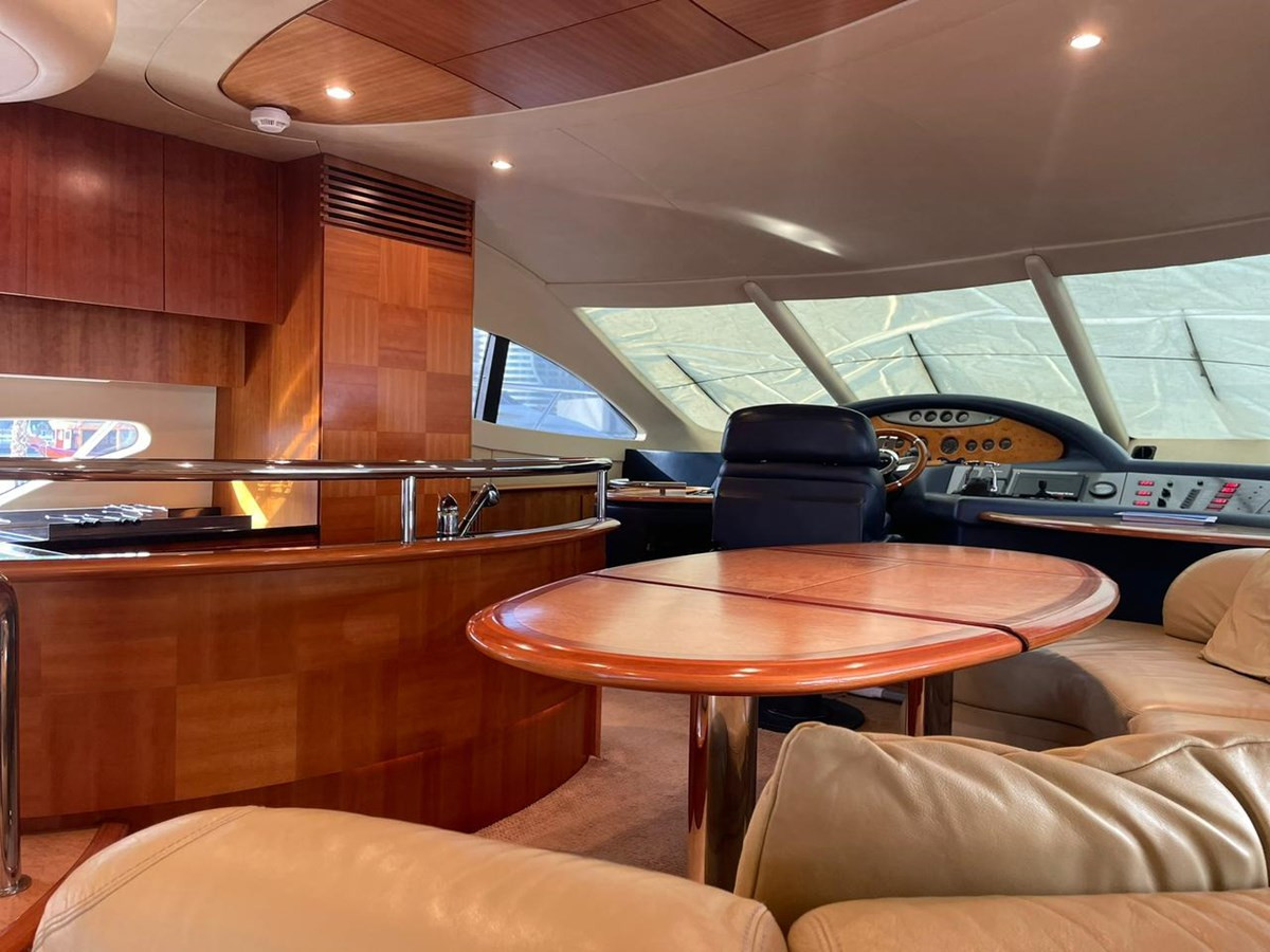 https://arconyachts.ams3.digitaloceanspaces.com/112344/conversions/large_4444318-optimize.jpg