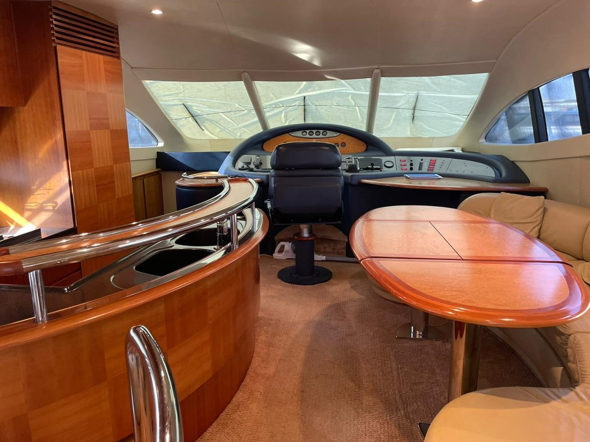 https://arconyachts.ams3.digitaloceanspaces.com/112347/conversions/large_4444319-optimize.jpg