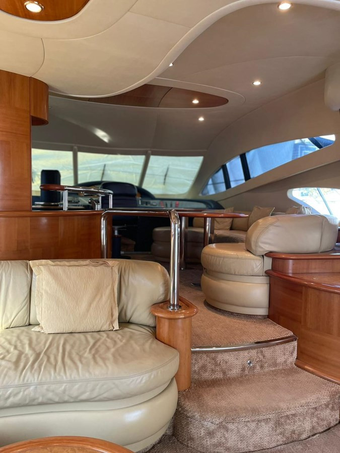 https://arconyachts.ams3.digitaloceanspaces.com/112361/conversions/large_4444324-optimize.jpg