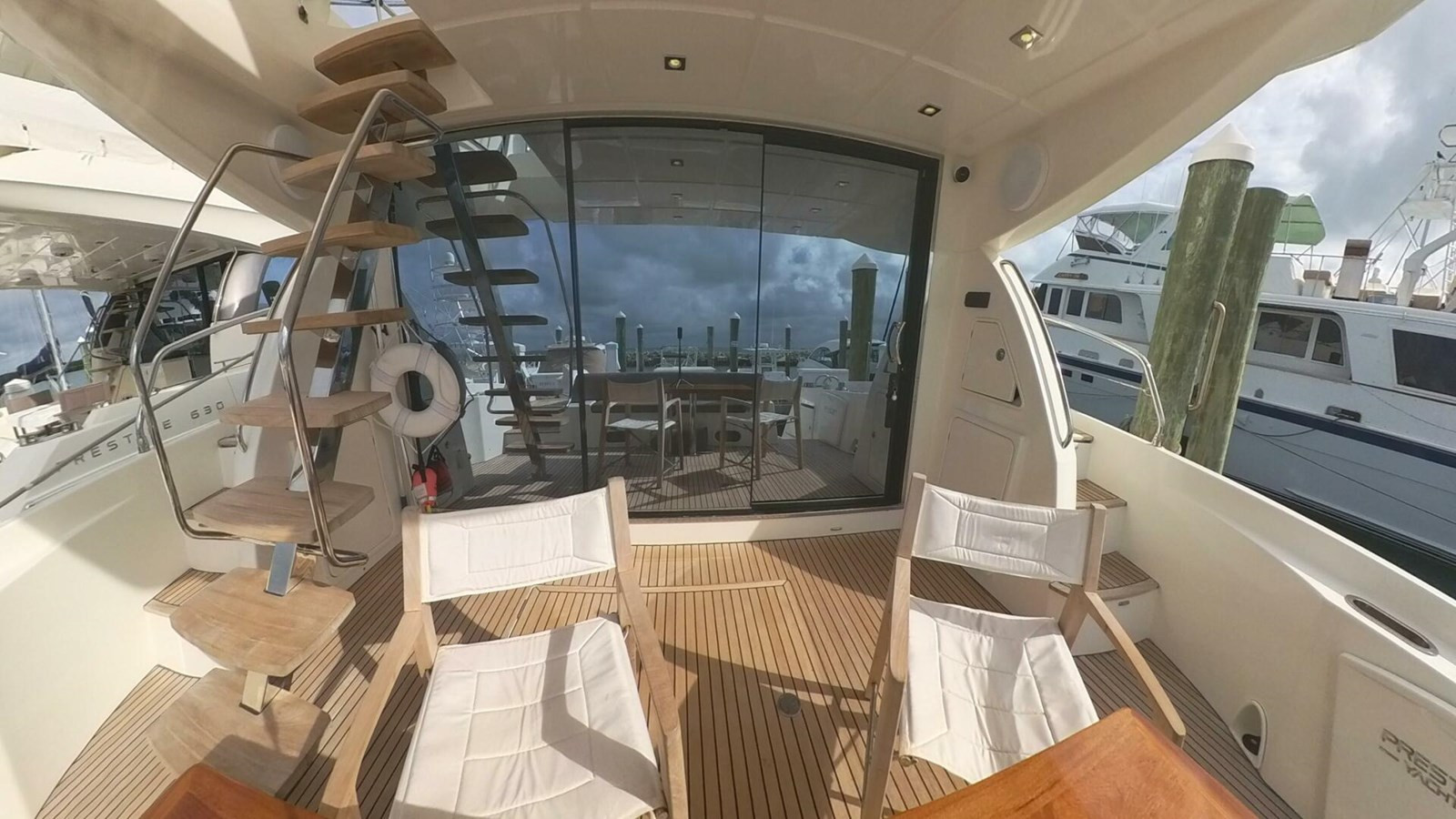 https://arconyachts.ams3.digitaloceanspaces.com/112435/conversions/large_4762329-optimize.jpg