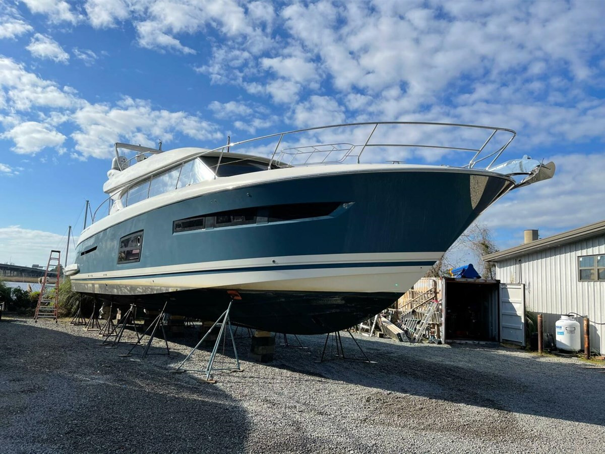 https://arconyachts.ams3.digitaloceanspaces.com/112460/conversions/large_4762337-optimize.jpg