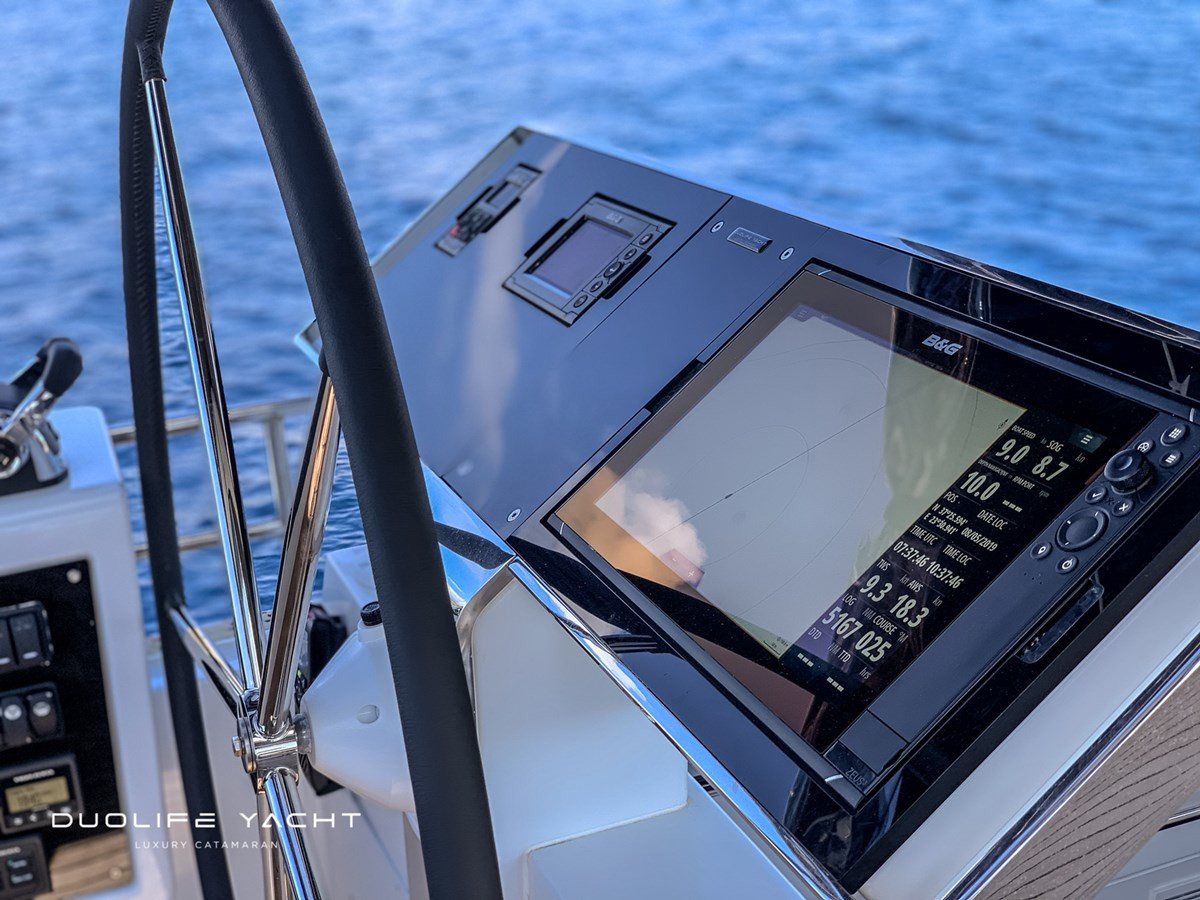 https://arconyachts.ams3.digitaloceanspaces.com/112678/conversions/large_4698579-optimize.jpg