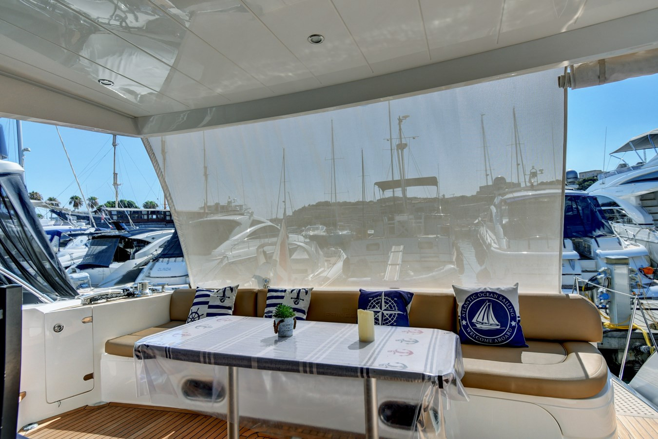 https://arconyachts.ams3.digitaloceanspaces.com/112698/conversions/large_4740897-optimize.jpg