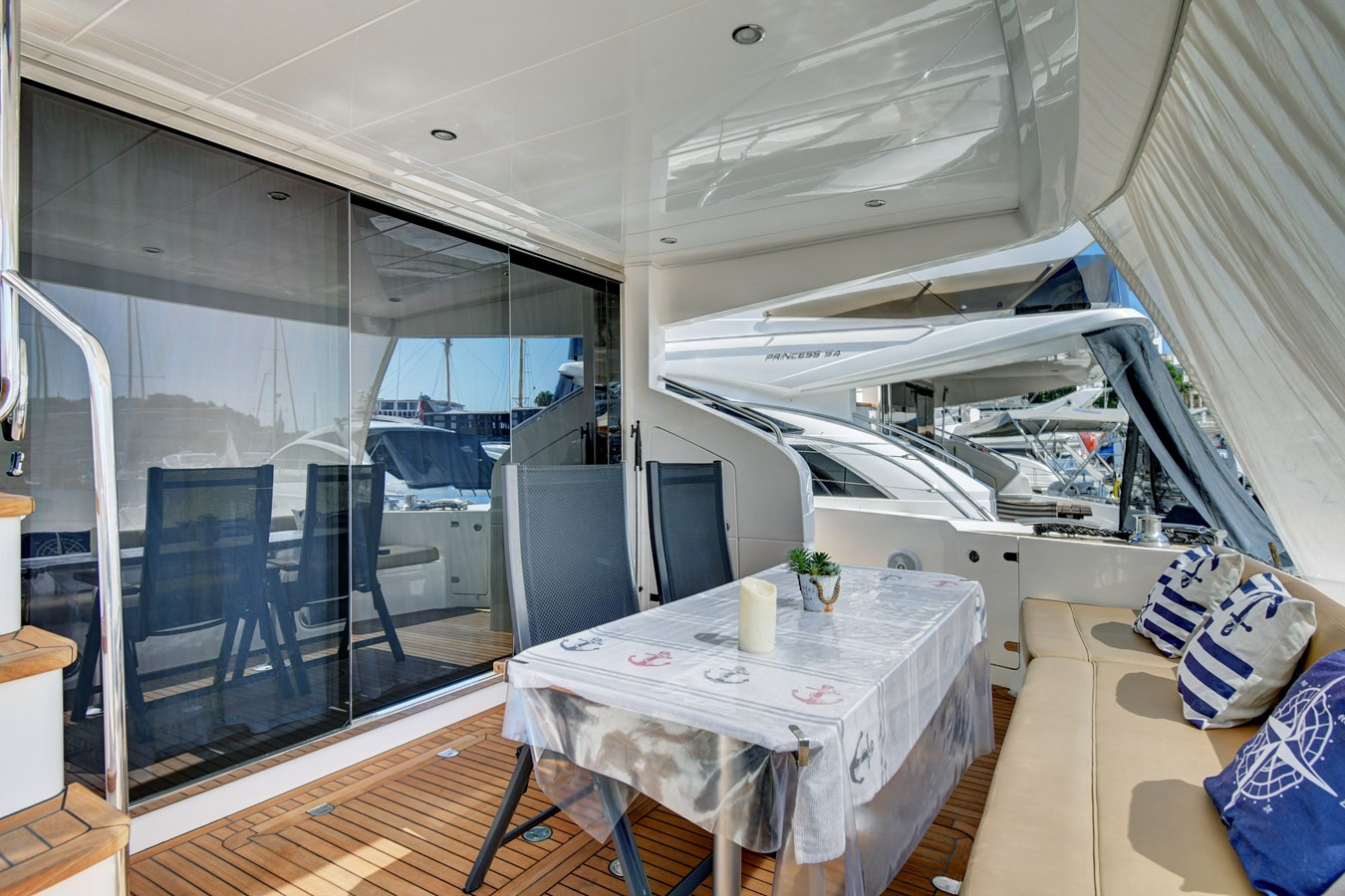 https://arconyachts.ams3.digitaloceanspaces.com/112701/conversions/large_4740898-optimize.jpg