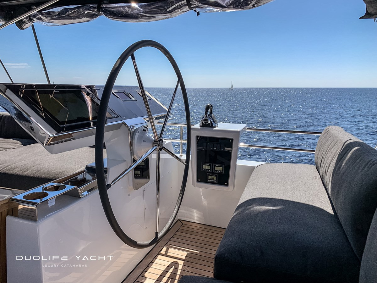https://arconyachts.ams3.digitaloceanspaces.com/112703/conversions/large_4698588-optimize.jpg