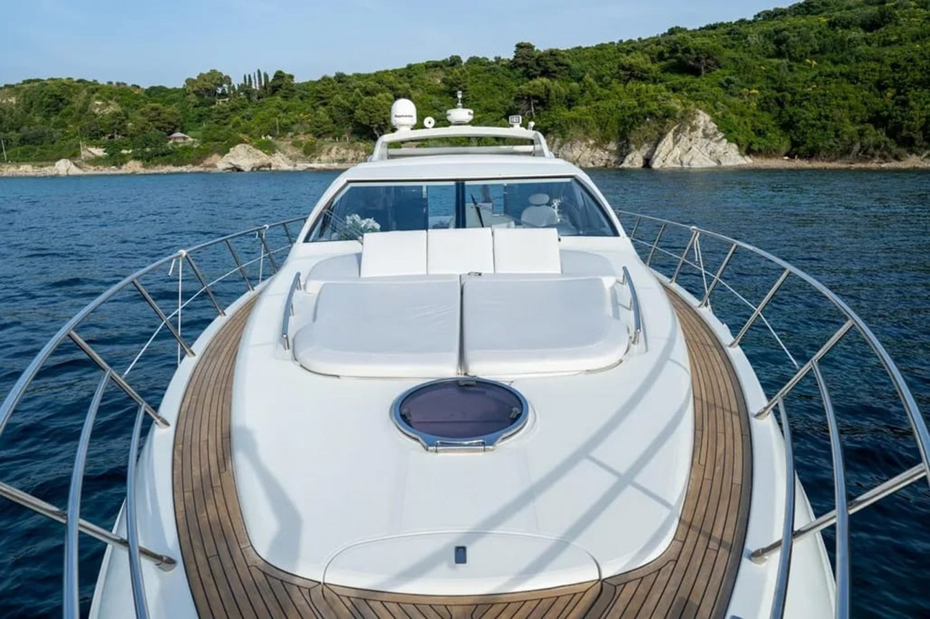 https://arconyachts.ams3.digitaloceanspaces.com/112762/conversions/large_4842647-optimize.jpg