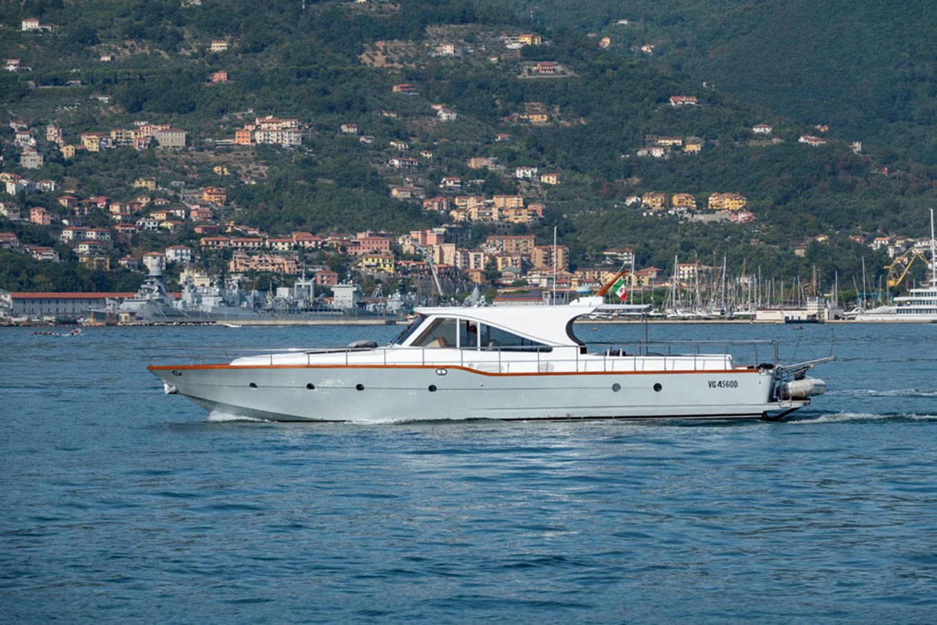 https://arconyachts.ams3.digitaloceanspaces.com/112788/conversions/large_3833047-optimize.jpg