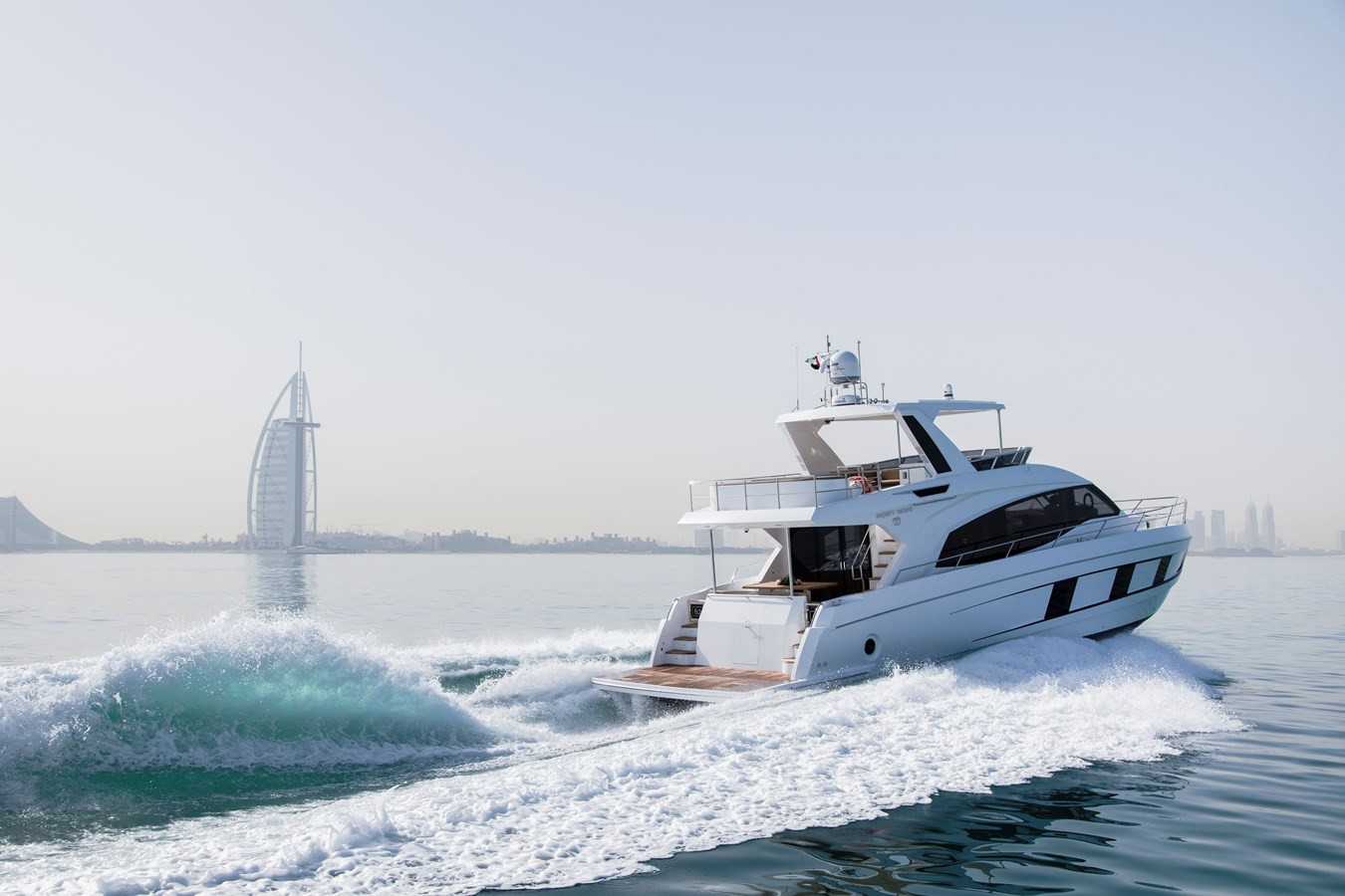 https://arconyachts.ams3.digitaloceanspaces.com/113025/conversions/large_4126700-optimize.jpg