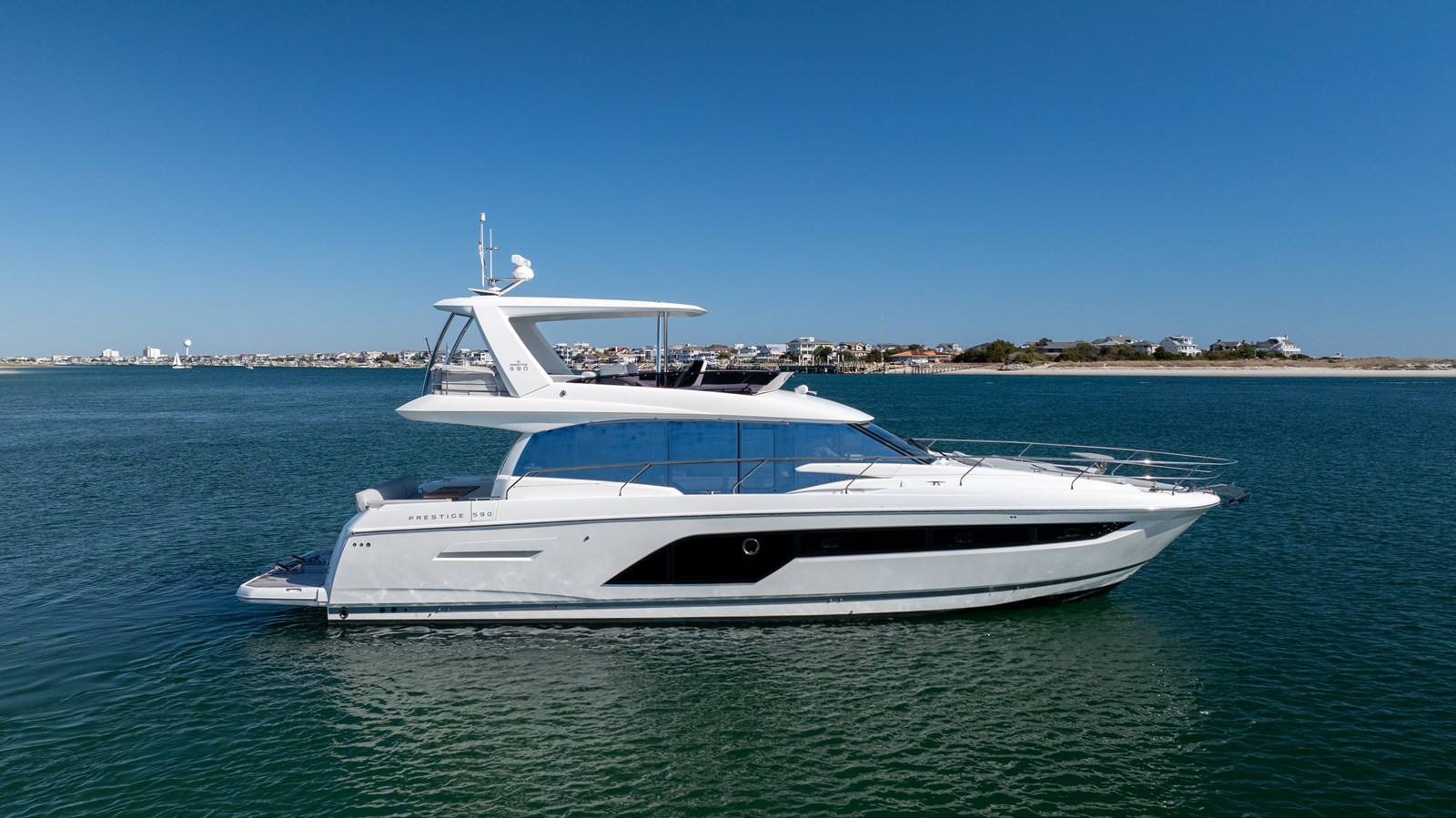 https://arconyachts.ams3.digitaloceanspaces.com/113147/conversions/large_4539377-optimize.jpg