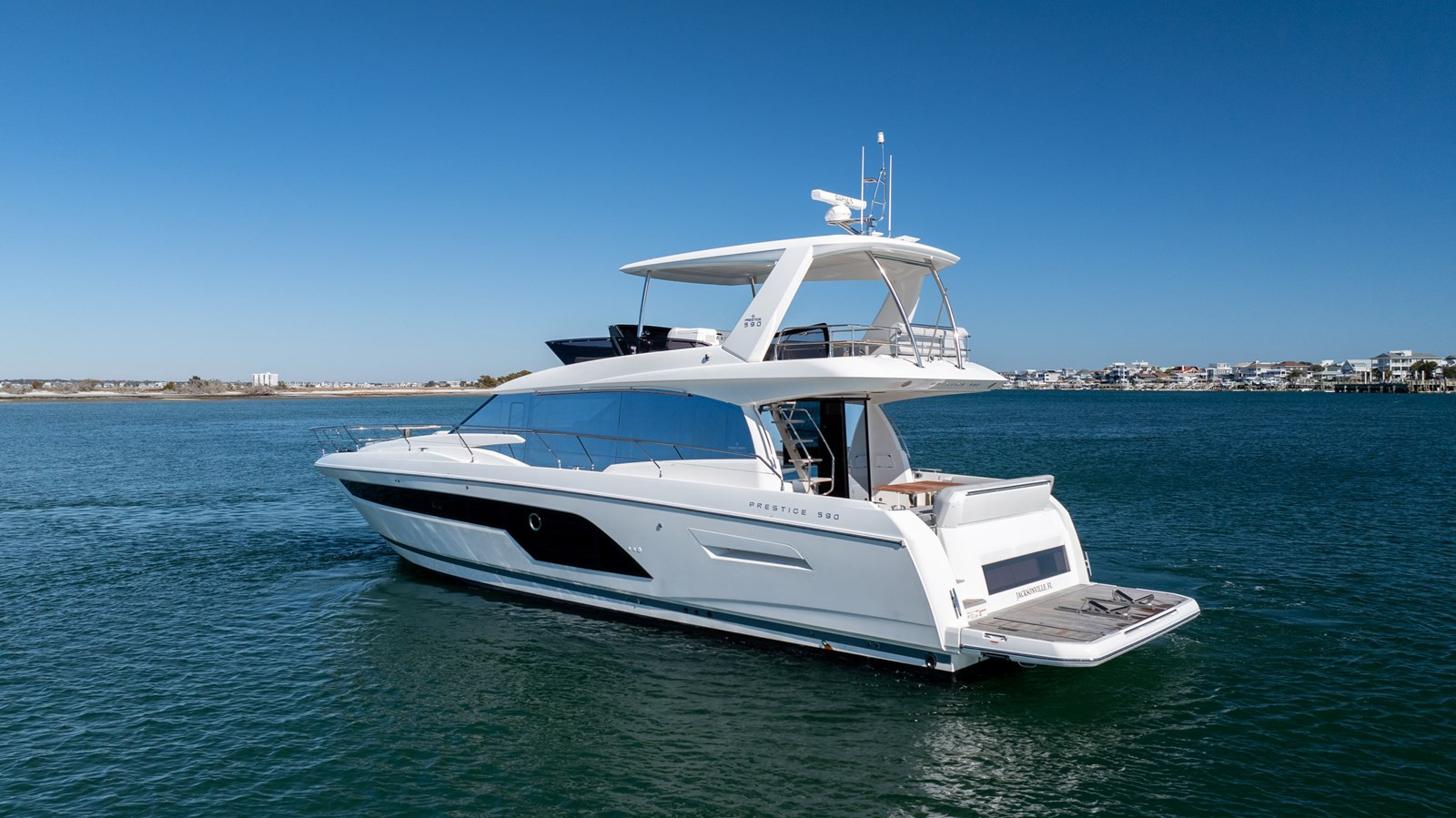 https://arconyachts.ams3.digitaloceanspaces.com/113156/conversions/large_4539380-optimize.jpg