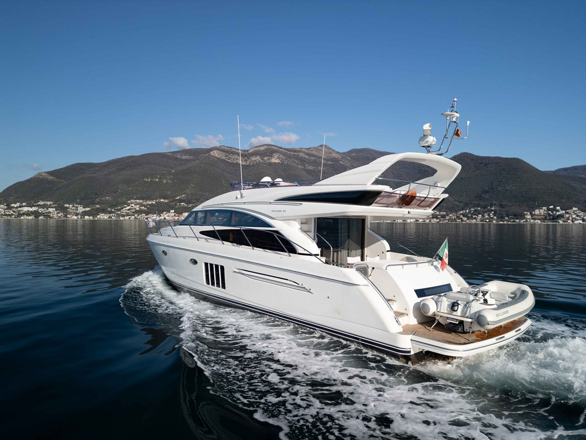 https://arconyachts.ams3.digitaloceanspaces.com/113345/conversions/large_4579112-optimize.jpg