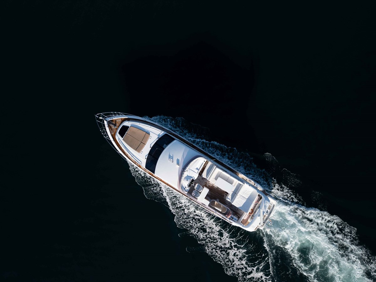 https://arconyachts.ams3.digitaloceanspaces.com/113348/conversions/large_4579113-optimize.jpg