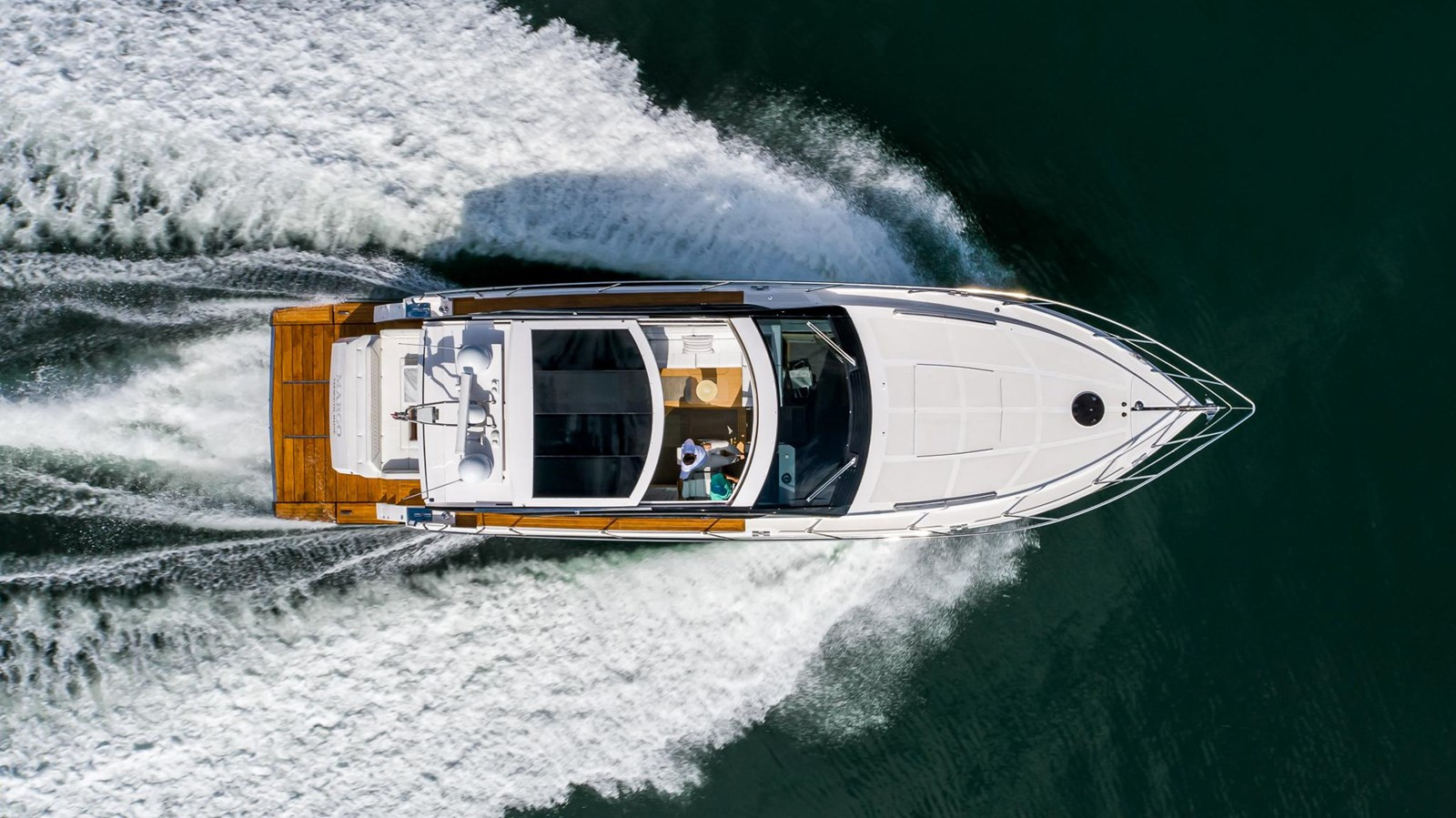 https://arconyachts.ams3.digitaloceanspaces.com/113447/conversions/large_3776196-optimize.jpg
