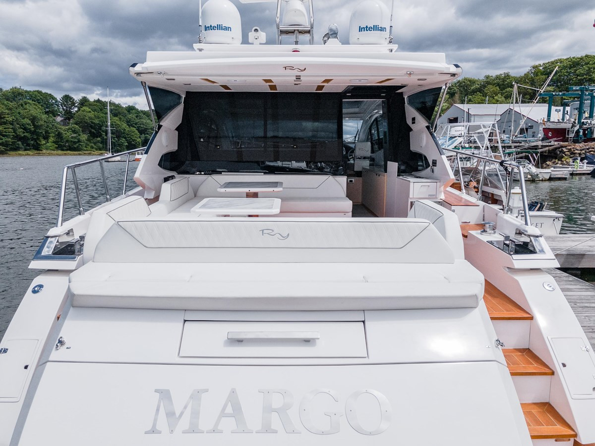 https://arconyachts.ams3.digitaloceanspaces.com/113515/conversions/large_3776218-optimize.jpg