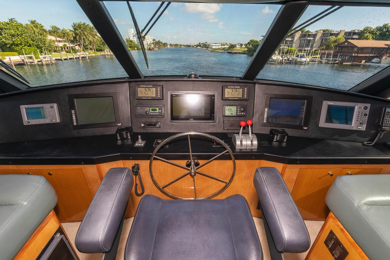 https://arconyachts.ams3.digitaloceanspaces.com/113593/conversions/large_3045979-optimize.jpg