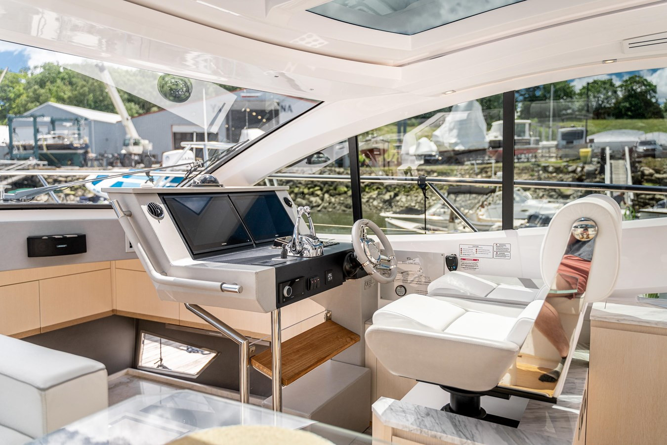 https://arconyachts.ams3.digitaloceanspaces.com/113620/conversions/large_3776256-optimize.jpg