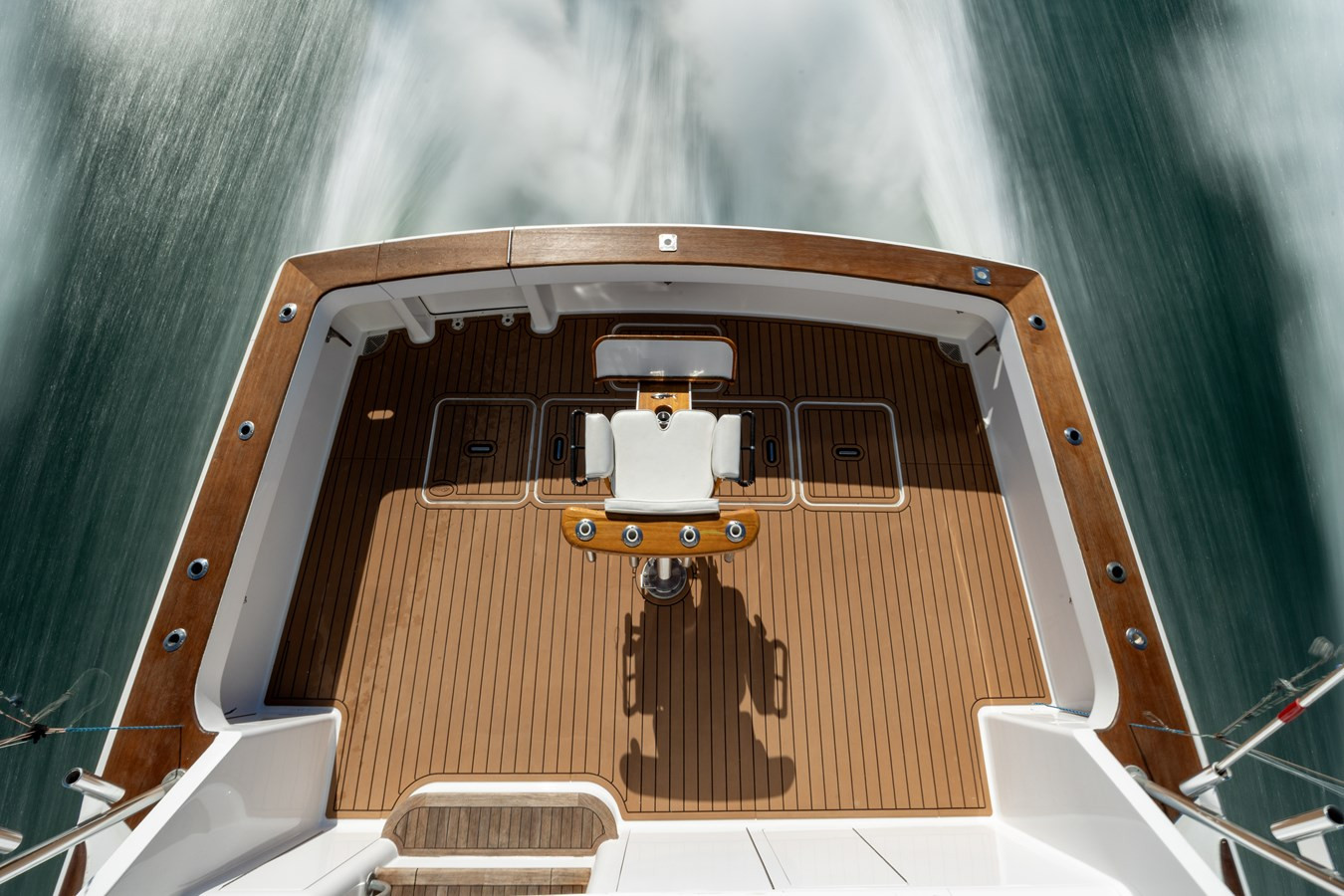 https://arconyachts.ams3.digitaloceanspaces.com/113862/conversions/large_4569056-optimize.jpg