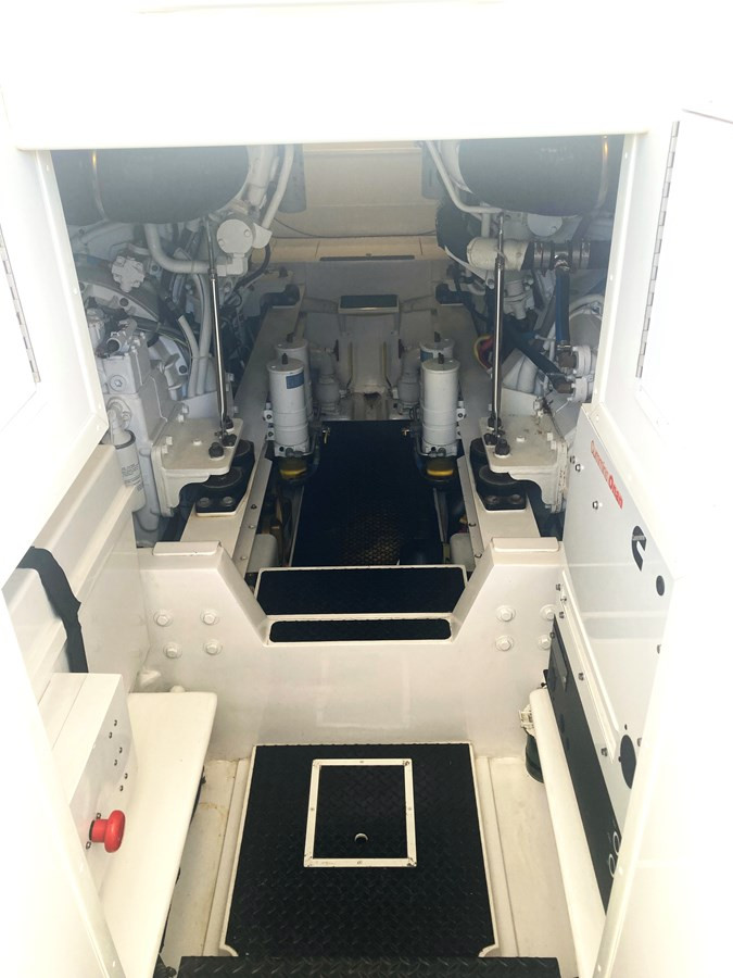 https://arconyachts.ams3.digitaloceanspaces.com/113865/conversions/large_4151852-optimize.jpg