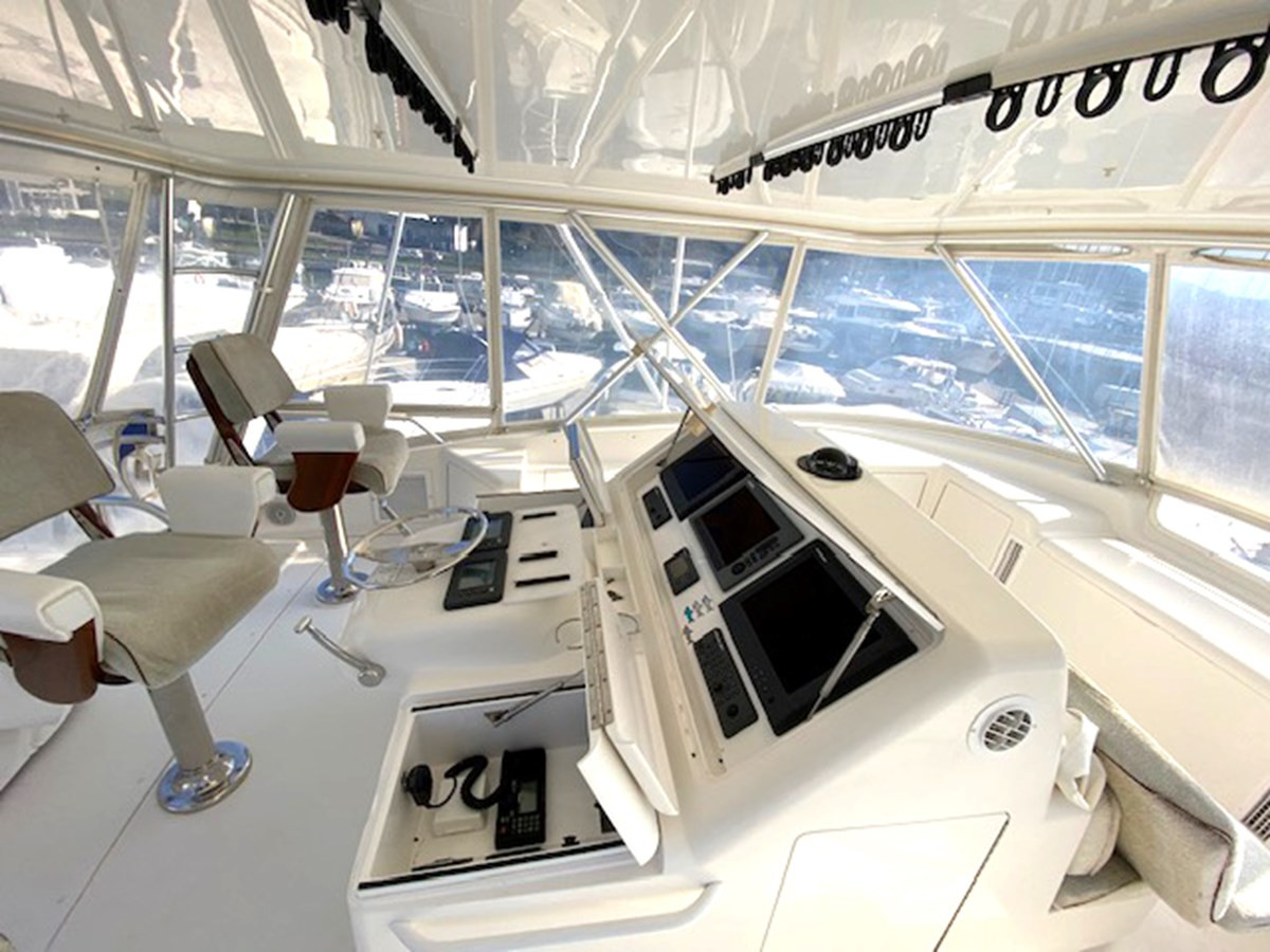 https://arconyachts.ams3.digitaloceanspaces.com/113867/conversions/large_4151853-optimize.jpg