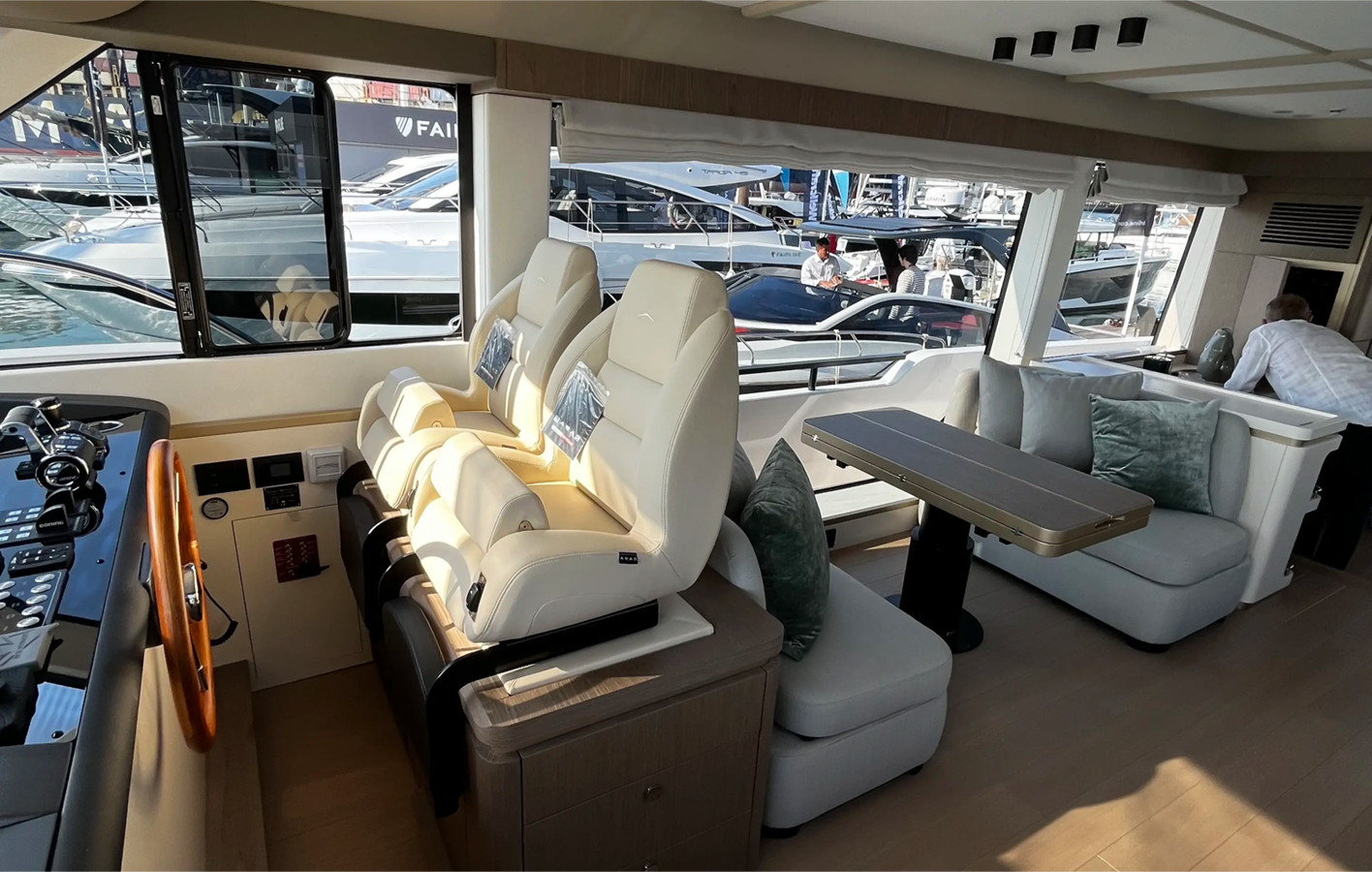 https://arconyachts.ams3.digitaloceanspaces.com/113980/conversions/large_4363430-optimize.jpg