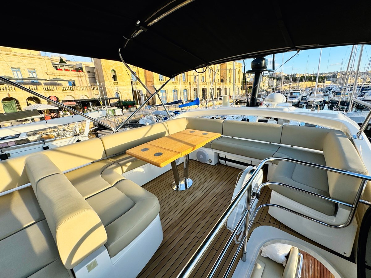 https://arconyachts.ams3.digitaloceanspaces.com/114016/conversions/large_4430886-optimize.jpg