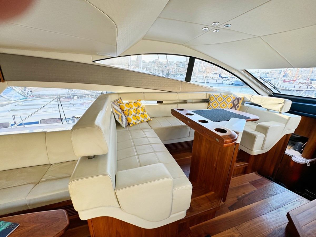 https://arconyachts.ams3.digitaloceanspaces.com/114056/conversions/large_4430991-optimize.jpg