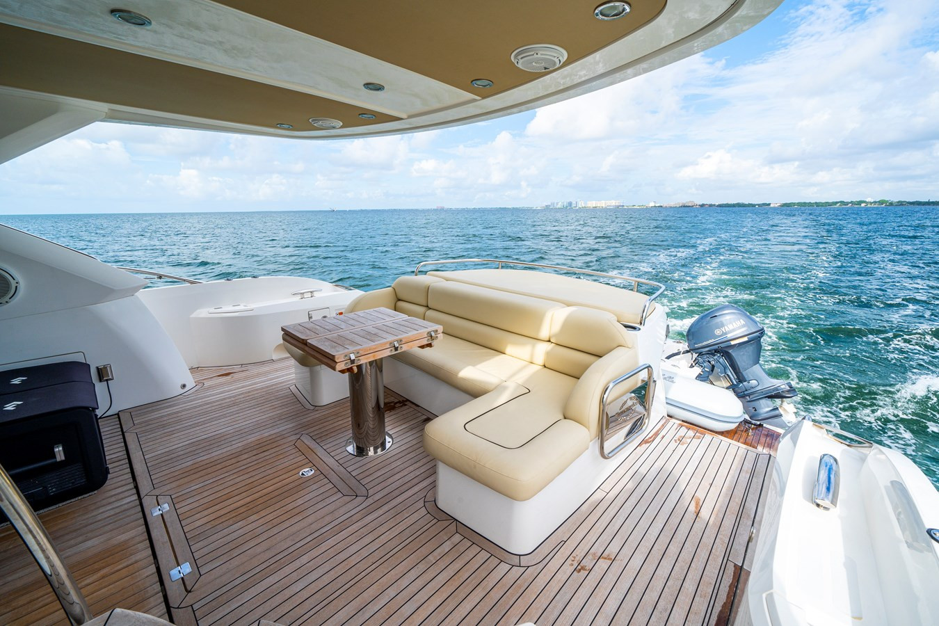 https://arconyachts.ams3.digitaloceanspaces.com/114070/conversions/large_4320809-optimize.jpg