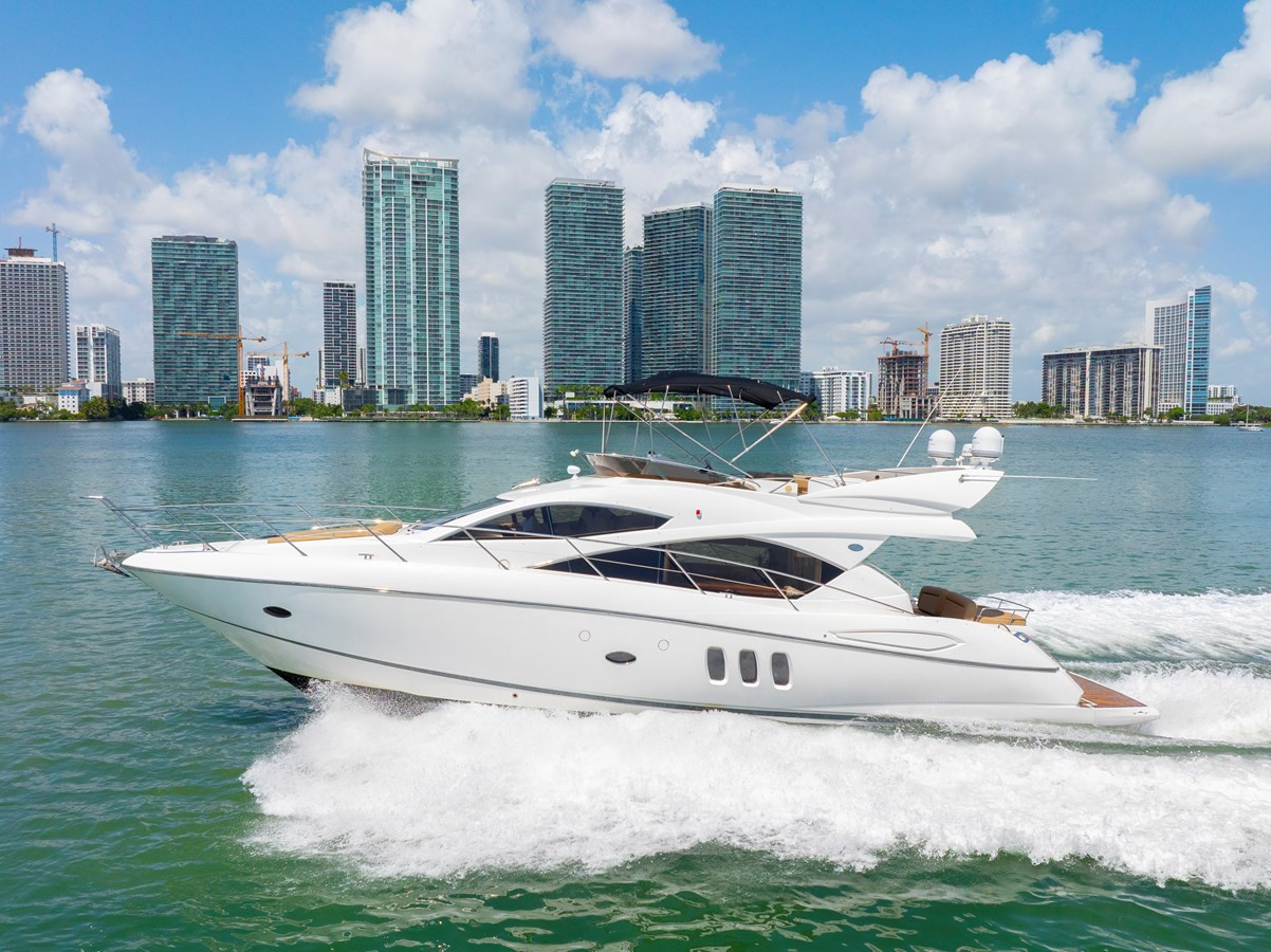 https://arconyachts.ams3.digitaloceanspaces.com/114141/conversions/large_4812608-optimize.jpg