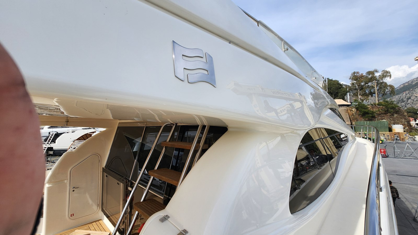 https://arconyachts.ams3.digitaloceanspaces.com/114188/conversions/large_4108288-optimize.jpg