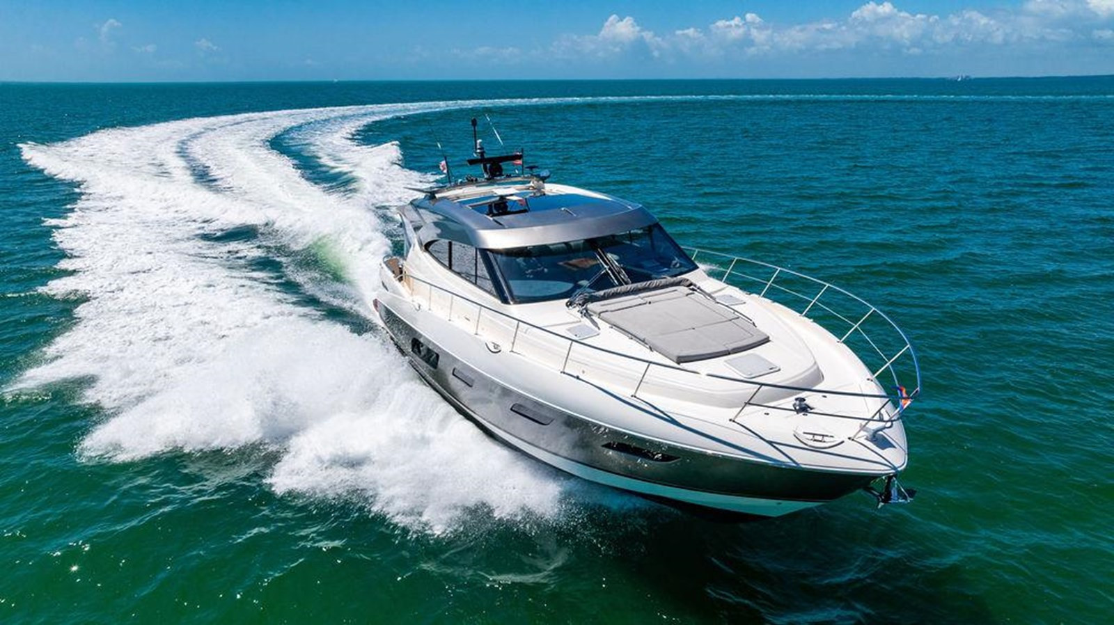 https://arconyachts.ams3.digitaloceanspaces.com/114311/conversions/large_4619456-optimize.jpg