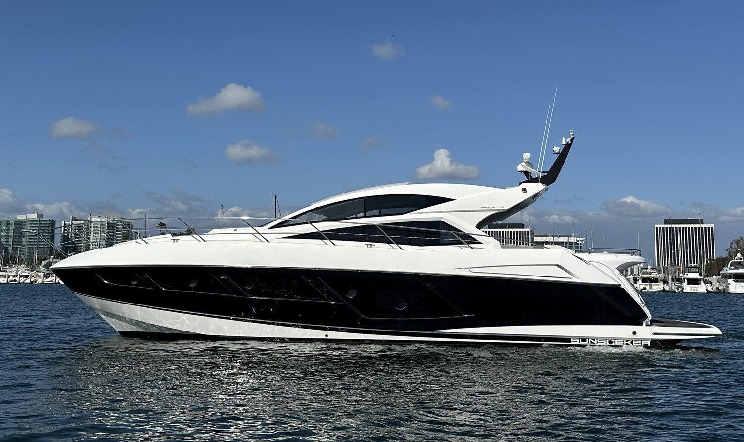 https://arconyachts.ams3.digitaloceanspaces.com/114345/conversions/large_4677794-optimize.jpg