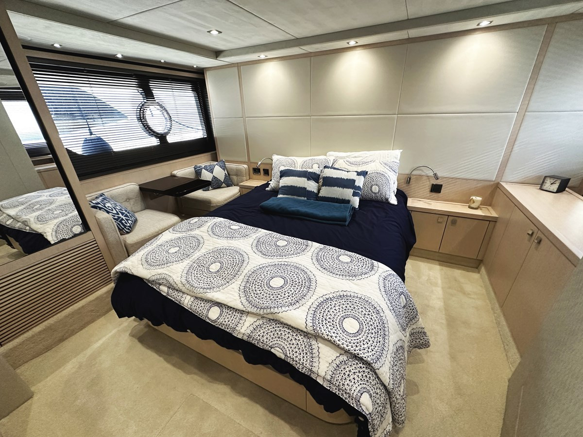 https://arconyachts.ams3.digitaloceanspaces.com/114403/conversions/large_4677813-optimize.jpg