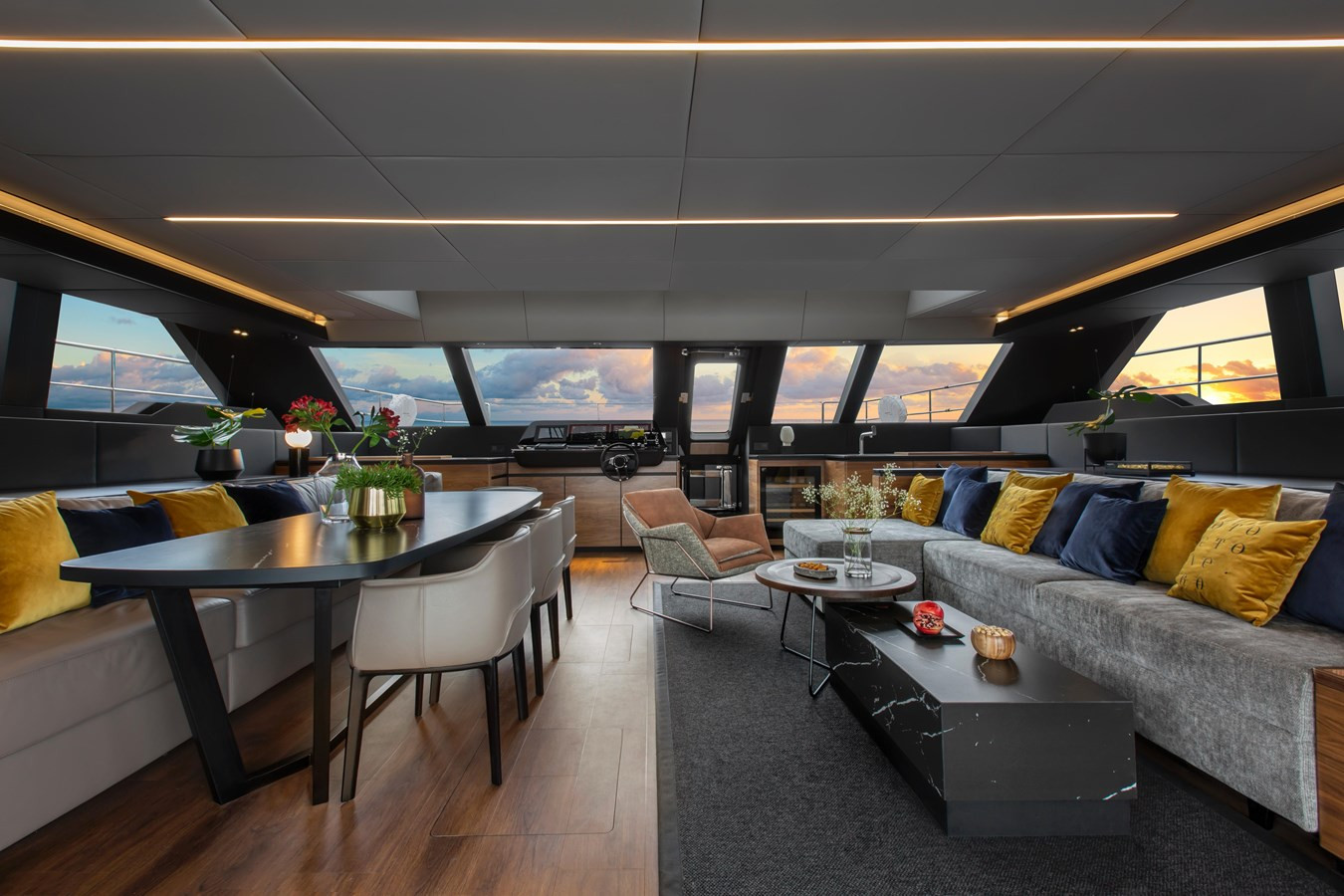 https://arconyachts.ams3.digitaloceanspaces.com/114499/conversions/large_4151566-optimize.jpg