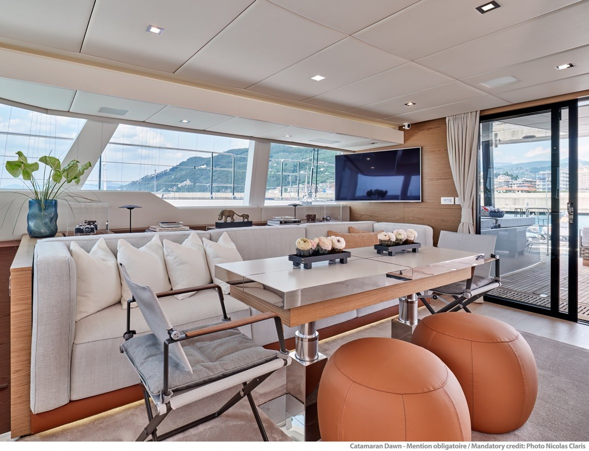 https://arconyachts.ams3.digitaloceanspaces.com/114511/conversions/large_4314575-optimize.jpg