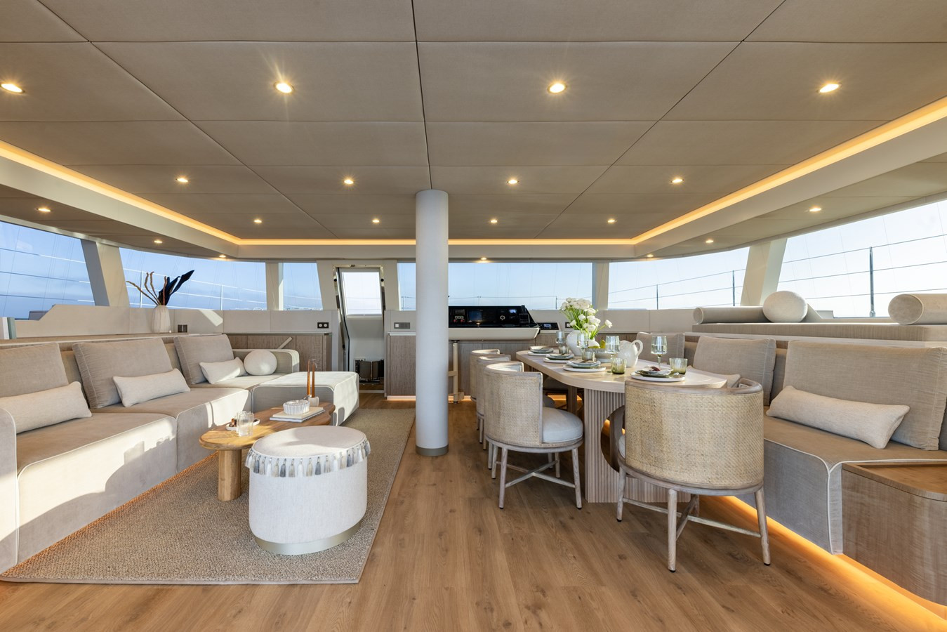 https://arconyachts.ams3.digitaloceanspaces.com/114595/conversions/large_4733119-optimize.jpg
