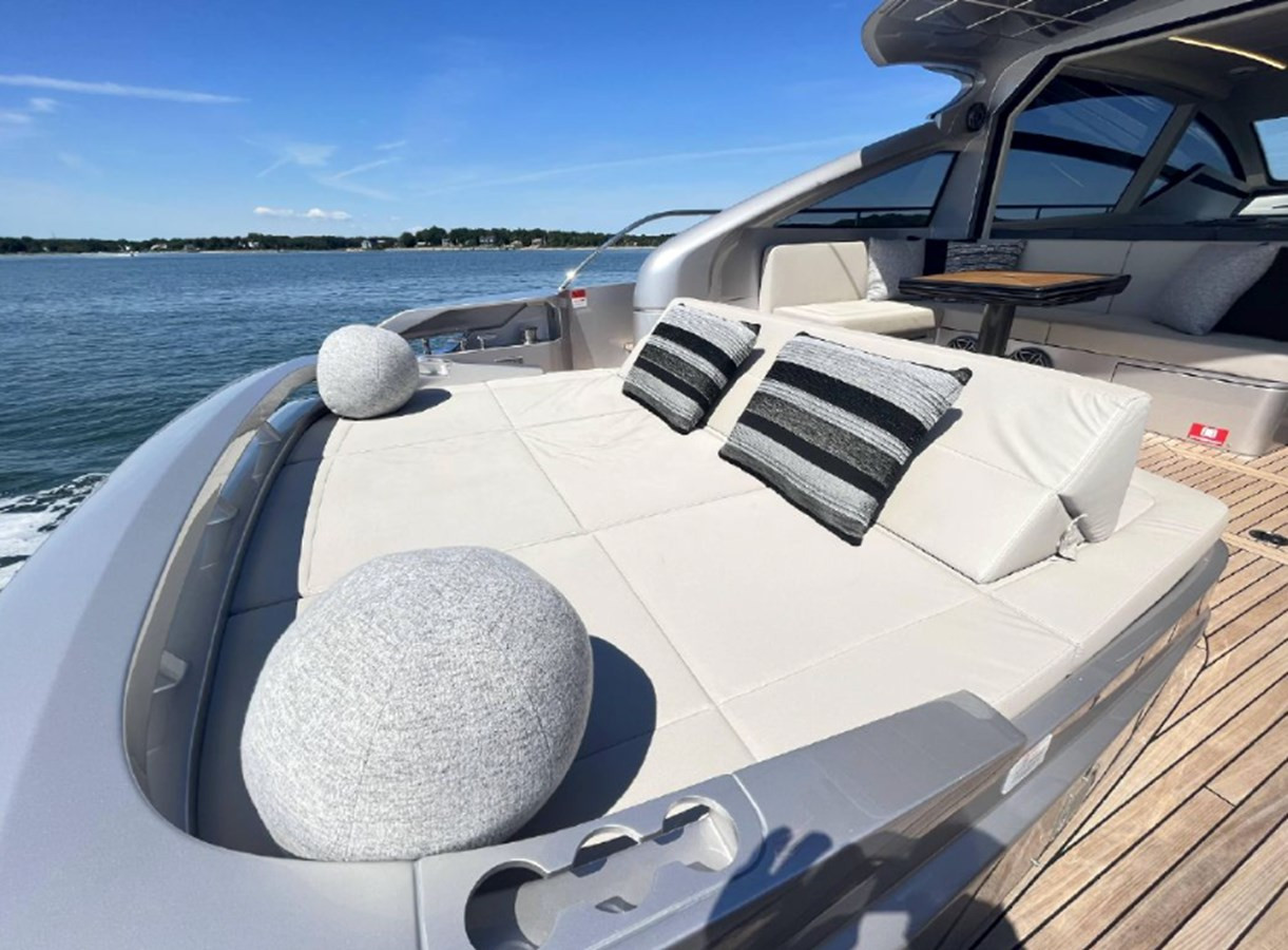 https://arconyachts.ams3.digitaloceanspaces.com/114789/conversions/large_3616588-optimize.jpg