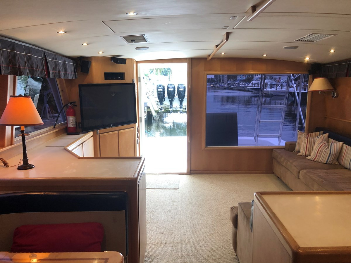 https://arconyachts.ams3.digitaloceanspaces.com/114842/conversions/large_3749146-optimize.jpg