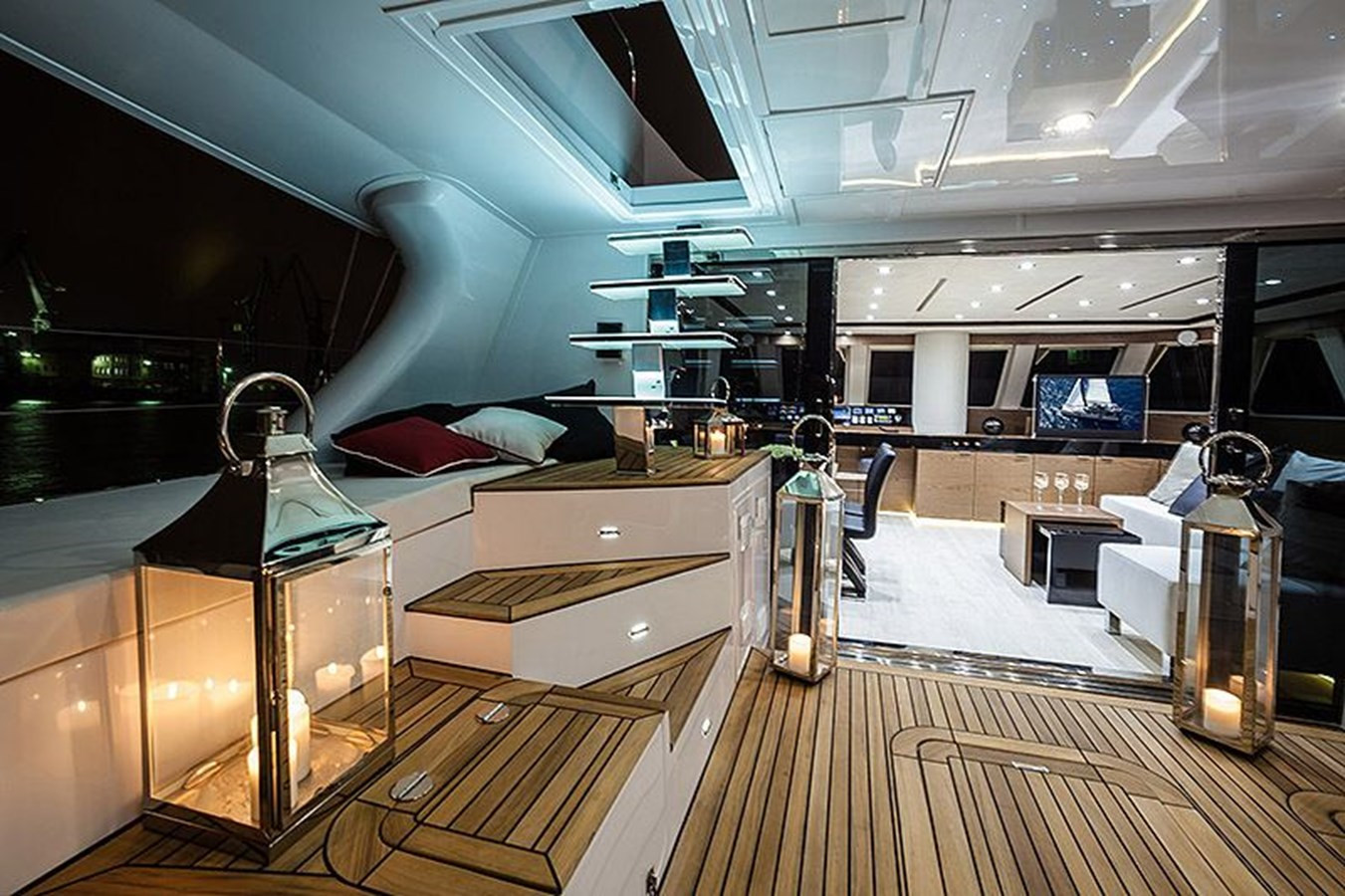 https://arconyachts.ams3.digitaloceanspaces.com/114986/conversions/large_3820254-optimize.jpg