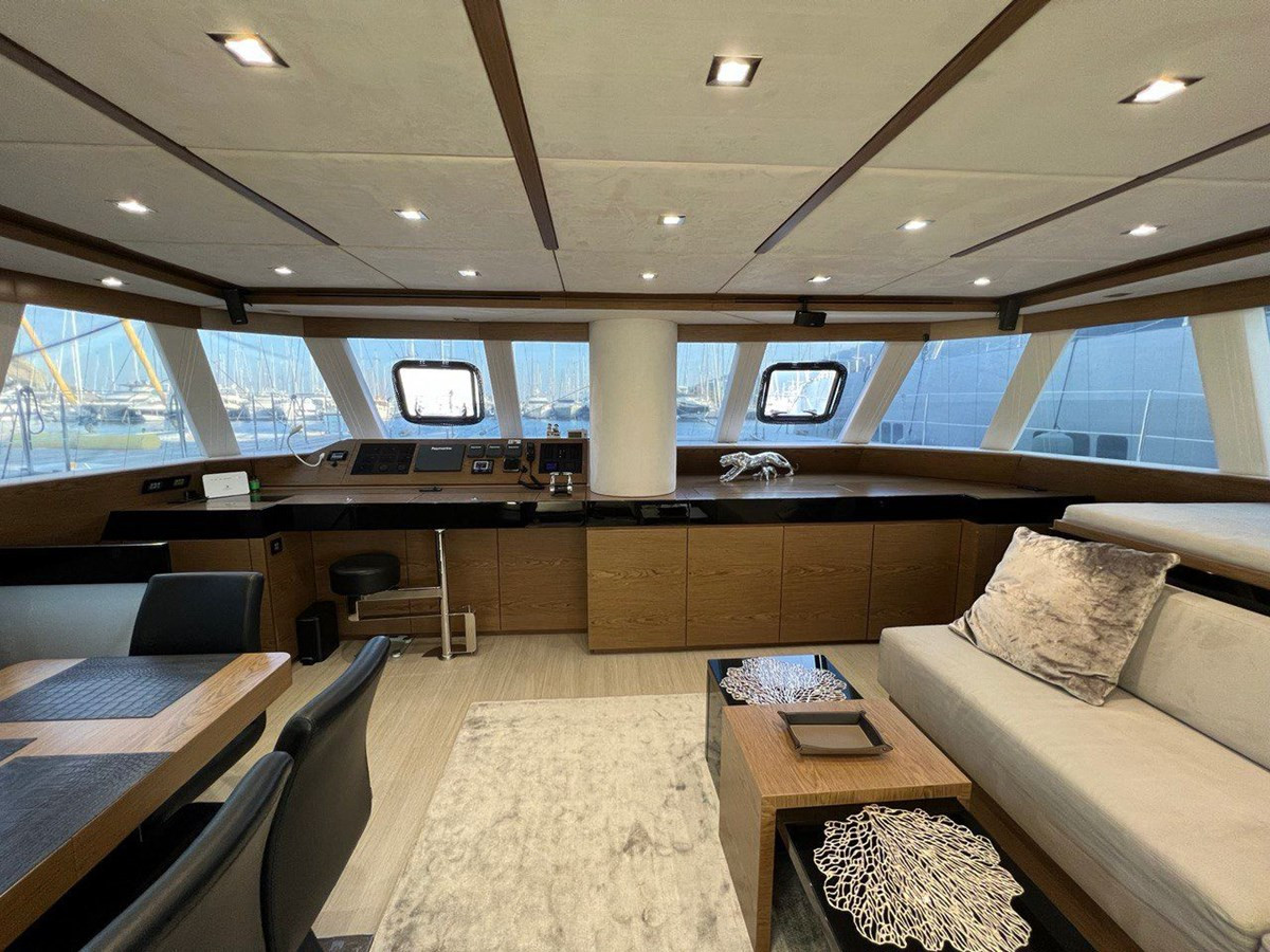 https://arconyachts.ams3.digitaloceanspaces.com/114999/conversions/large_3820260-optimize.jpg