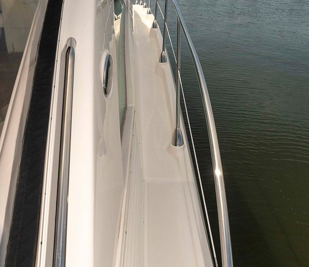 https://arconyachts.ams3.digitaloceanspaces.com/115083/conversions/large_3815362-optimize.jpg