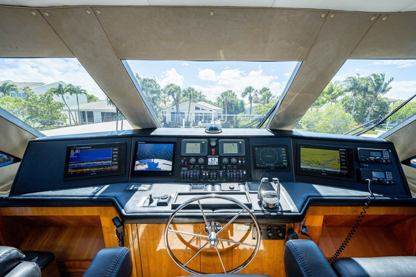 https://arconyachts.ams3.digitaloceanspaces.com/115285/conversions/large_3966986-optimize.jpg