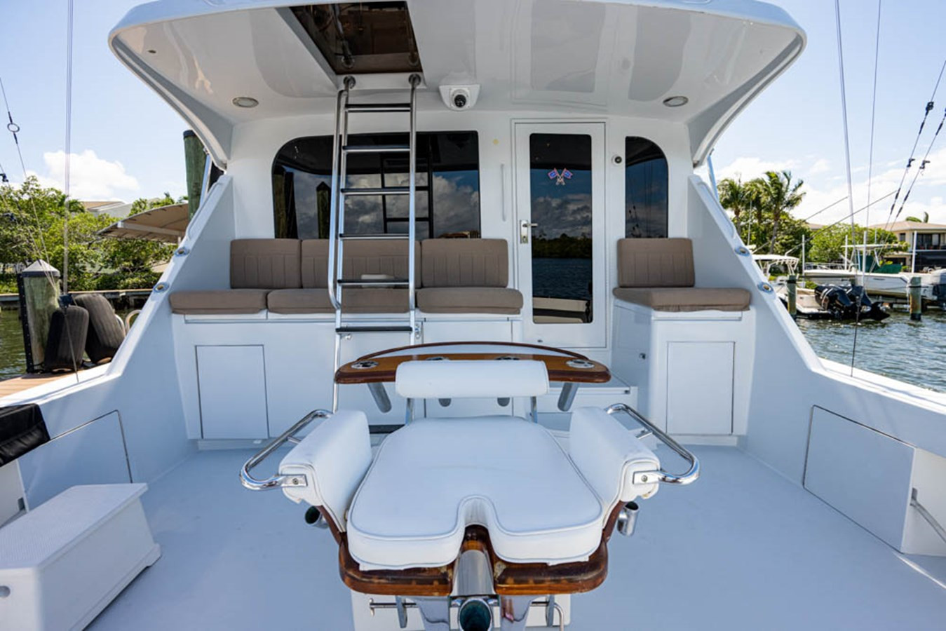 https://arconyachts.ams3.digitaloceanspaces.com/115334/conversions/large_3967003-optimize.jpg