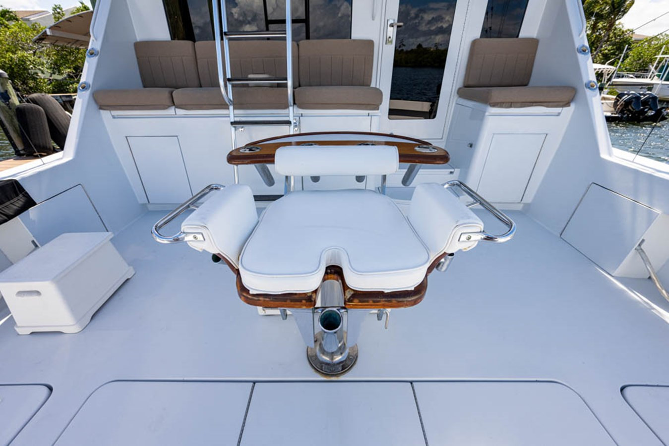 https://arconyachts.ams3.digitaloceanspaces.com/115343/conversions/large_3967006-optimize.jpg