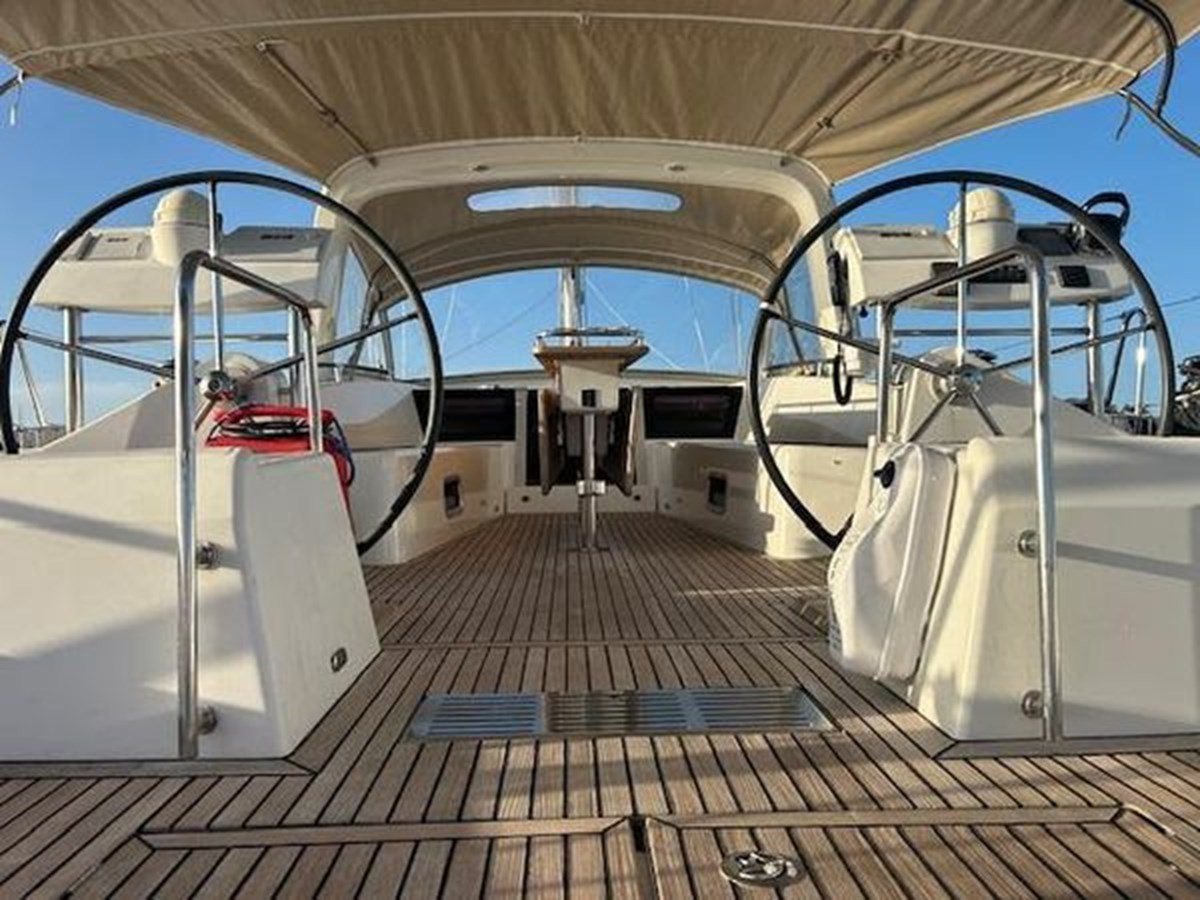 https://arconyachts.ams3.digitaloceanspaces.com/115469/conversions/large_4252196-optimize.jpg
