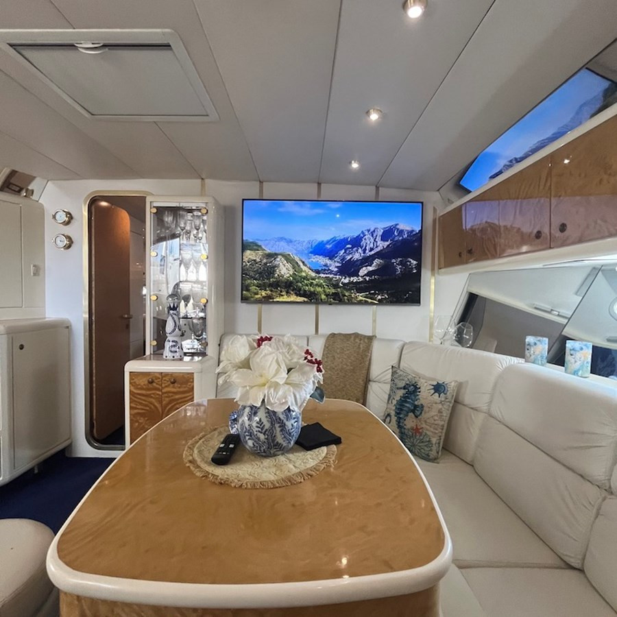 https://arconyachts.ams3.digitaloceanspaces.com/115495/conversions/large_4595678-optimize.jpg