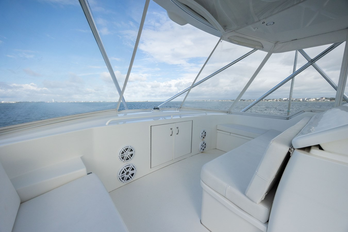 https://arconyachts.ams3.digitaloceanspaces.com/115695/conversions/large_4299514-optimize.jpg