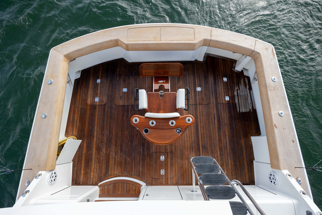 https://arconyachts.ams3.digitaloceanspaces.com/115698/conversions/large_4299515-optimize.jpg