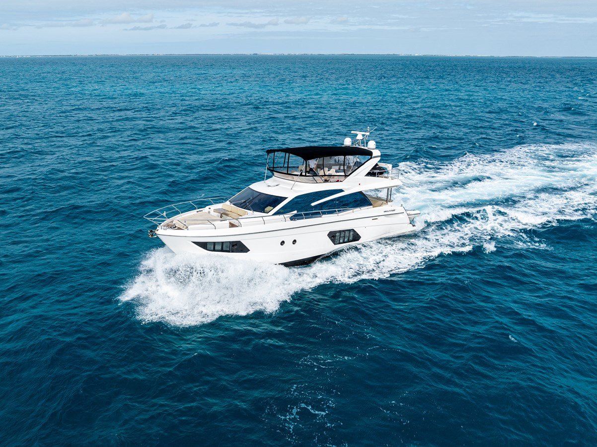 https://arconyachts.ams3.digitaloceanspaces.com/115869/conversions/large_4494258-optimize.jpg